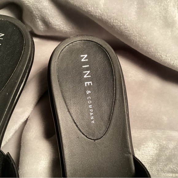 Women’s Black leather sandals. NWT Size 9.5 - Picture 3 of 9